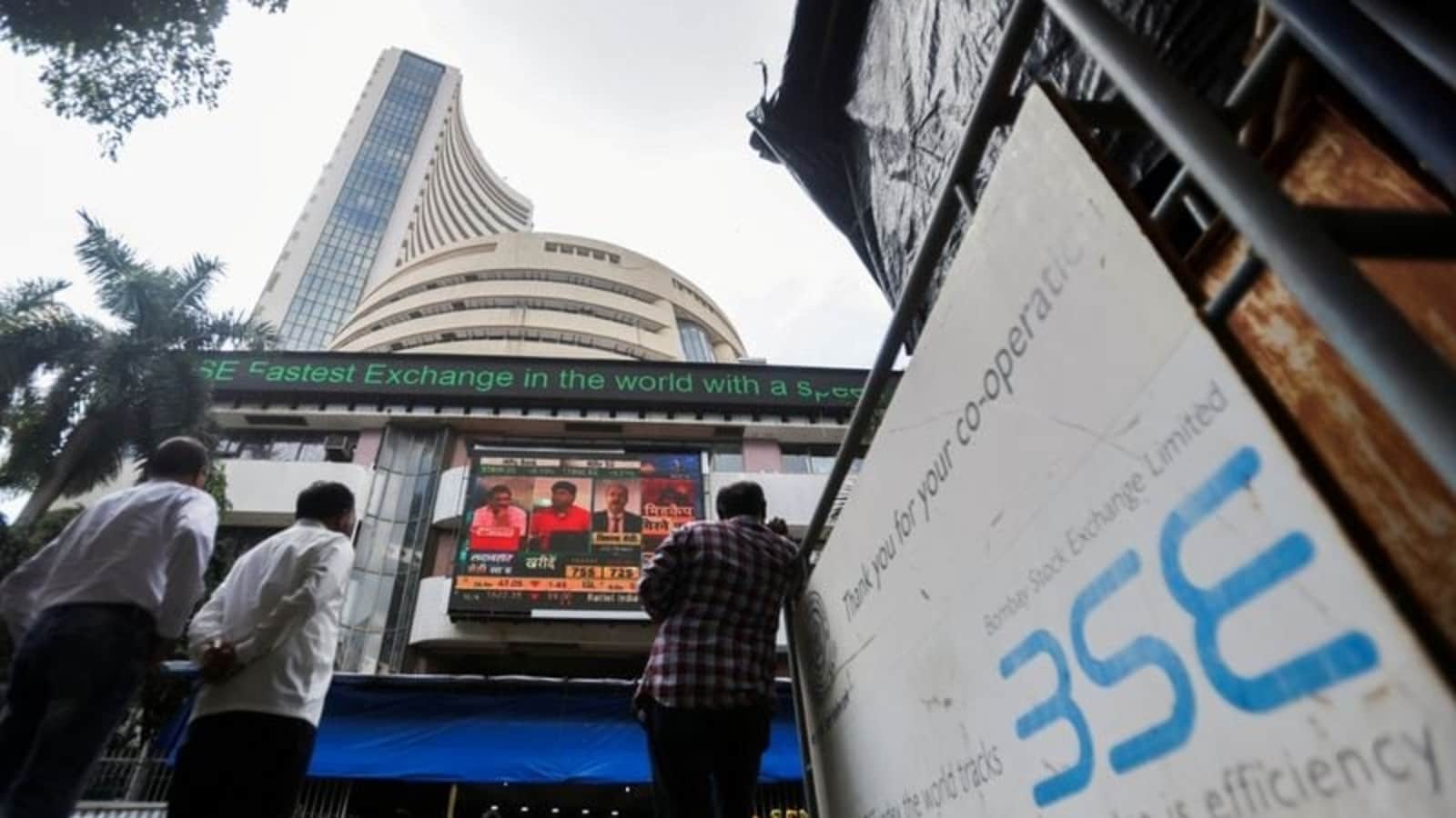 Markets recover after initial drop; Sensex climbs 284 points
