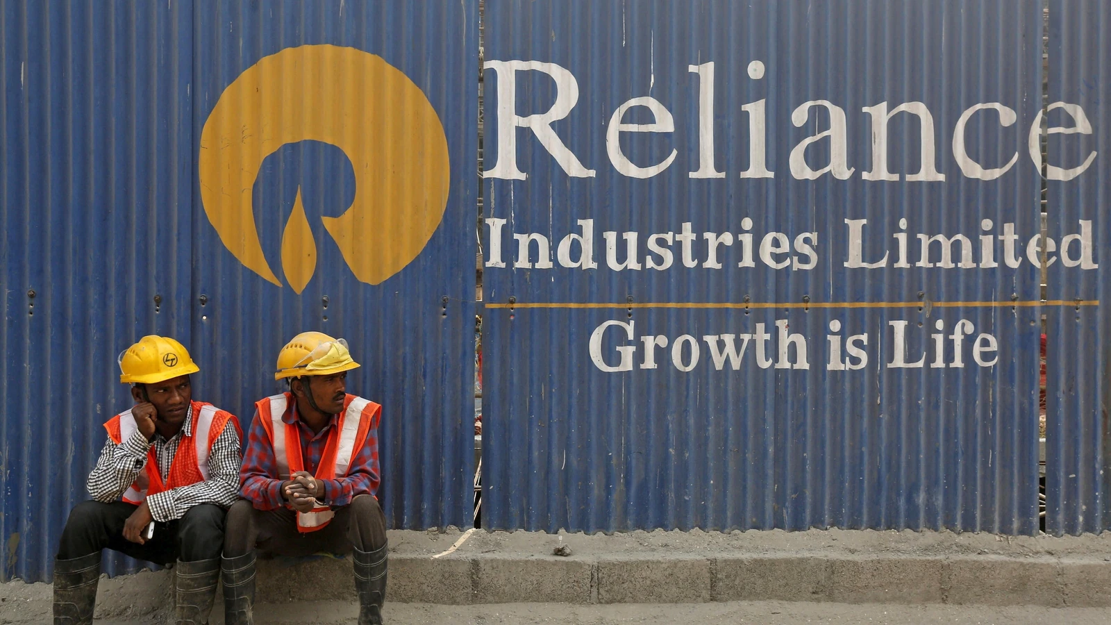 Reliance Industries Q1 consolidated net profit surges 46.3% to ₹17,955 cr