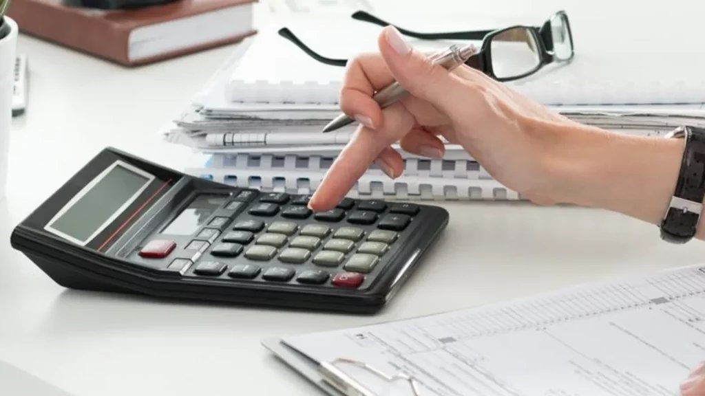 Equity investors' wealth falls by ₹2.39 lakh crore as markets sink