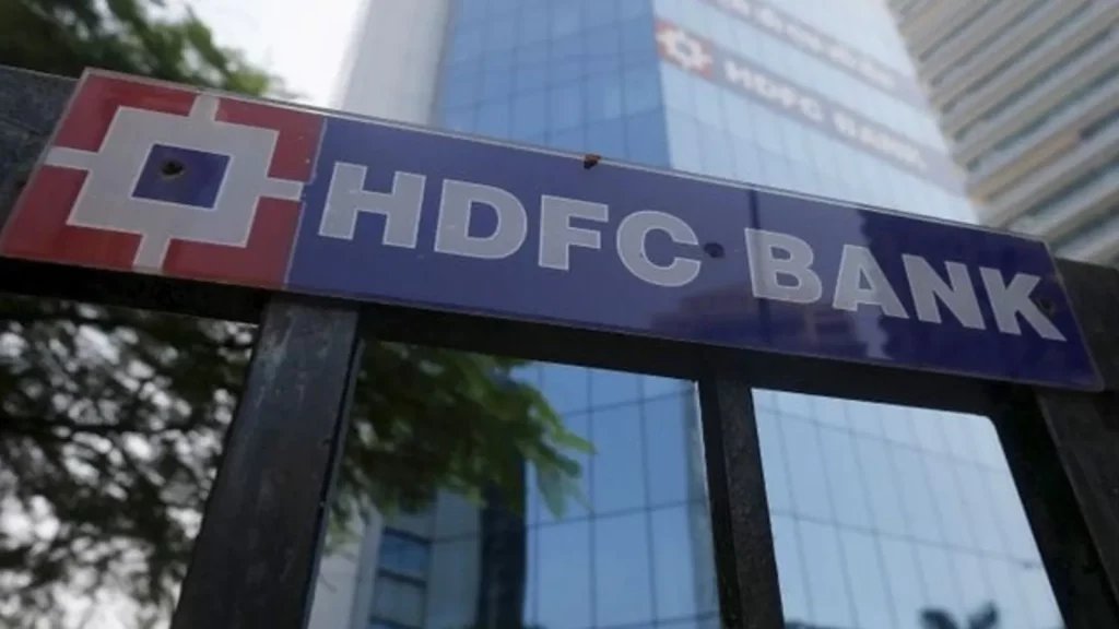 HDFC Bank raises ₹3,000 crore from bonds
