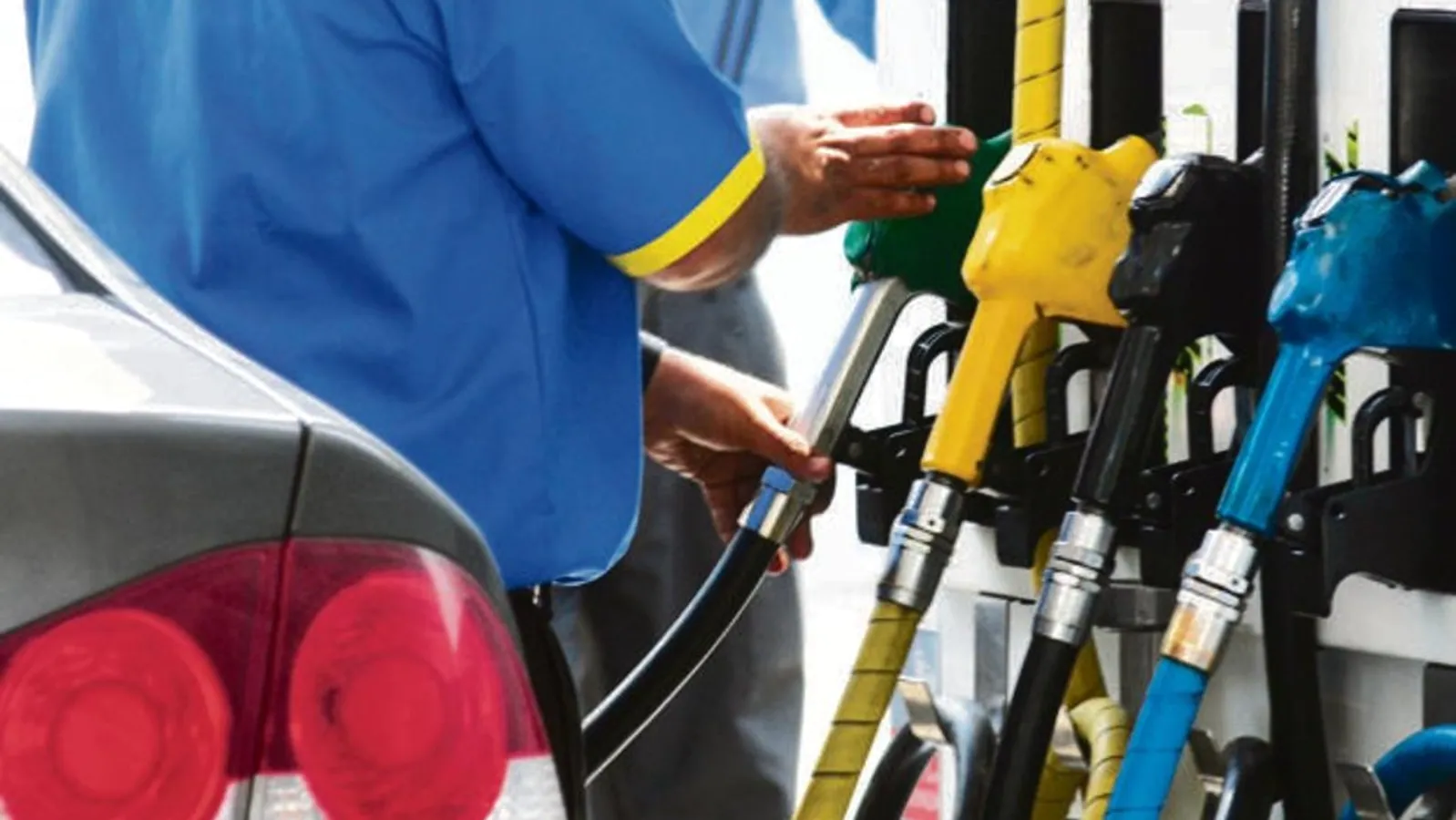 Retail prices of petrol, diesel may not be cut due to volatile oil market