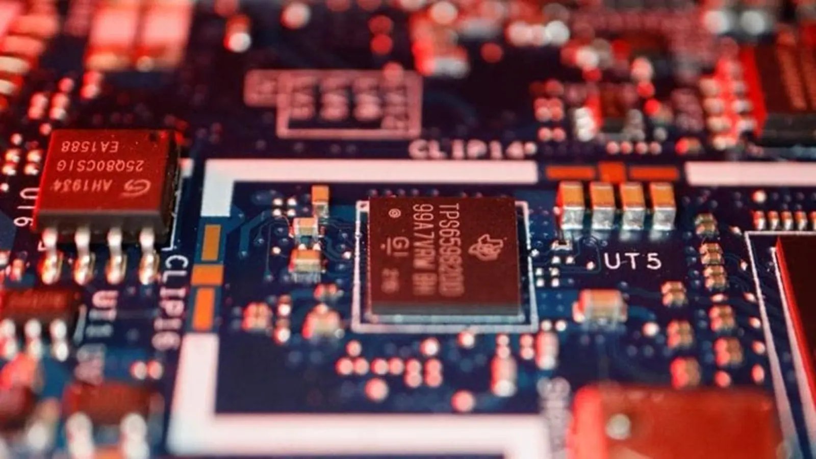 Vedanta, Foxconn to invest $19.5 billion to set up semiconductor plant in Gujarat