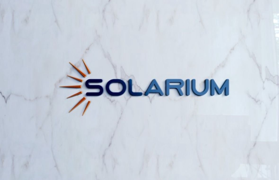 Solarium Green Energy: Empowering Businesses in Ahmedabad to Go Green and Gain a Competitive Edge